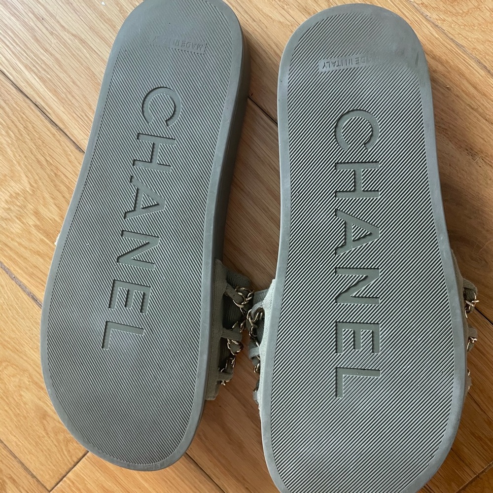 Chanel tropiconic chain slide. Khaki canvas size 37. - Picture 2 of 4